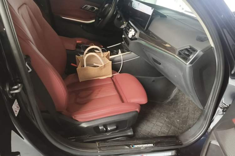 Used BMW 3 Series 2023 325Li M Sport Package Right Front Seat