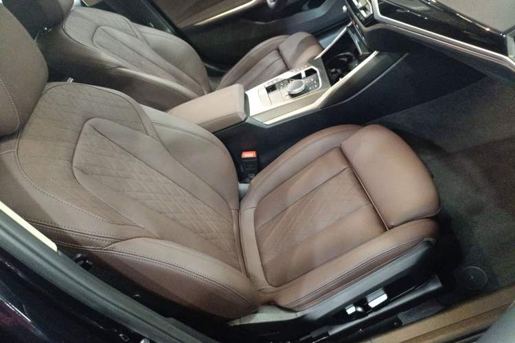 Used BMW 3 Series 2023 325Li M Sport Night Edition Package Right Front Seat