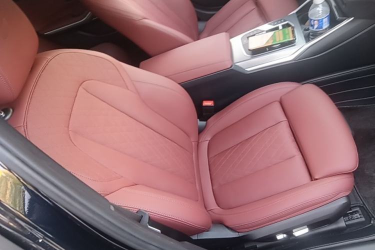 Used BMW 3 Series 2023 325i M Sport Night Edition Package Right Front Seat