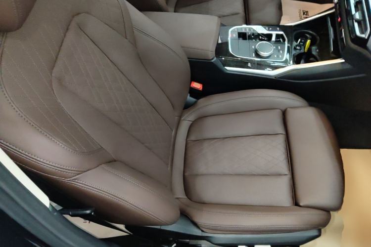 Used BMW 3 Series 2023 325Li M Sport Package Right Front Seat