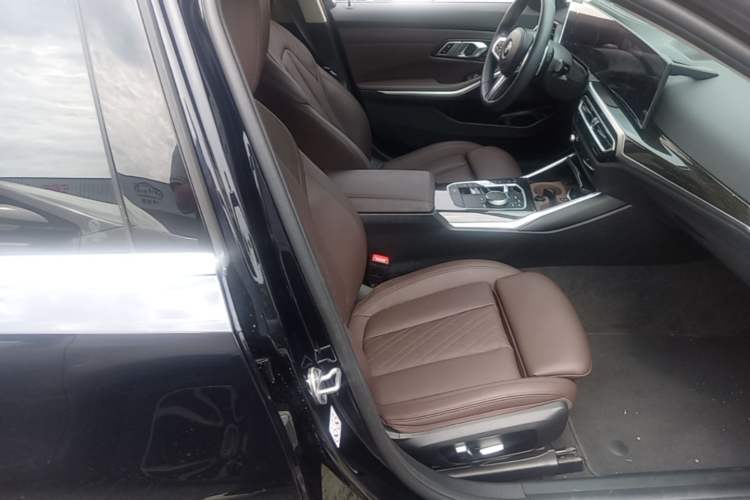Used BMW 3 Series 2023 325Li M Sport Package Right Front Seat