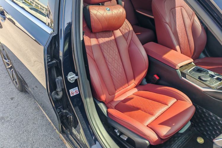 Used BMW 3 Series 2023 325Li M Sport Package Right Front Seat