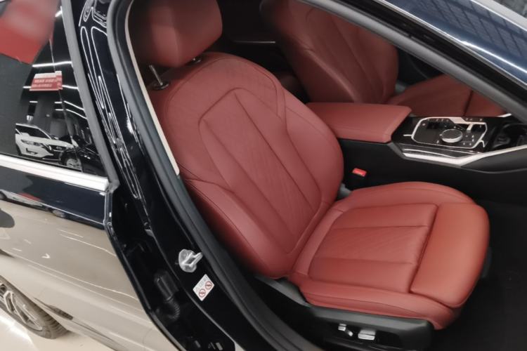 Used BMW 3 Series 2023 325Li M Sport Package Right Front Seat