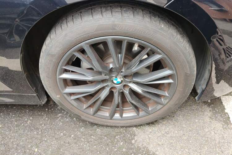 Used BMW 3 Series 2023 325i M Sport Night Edition Package Right Front Wheel Hub