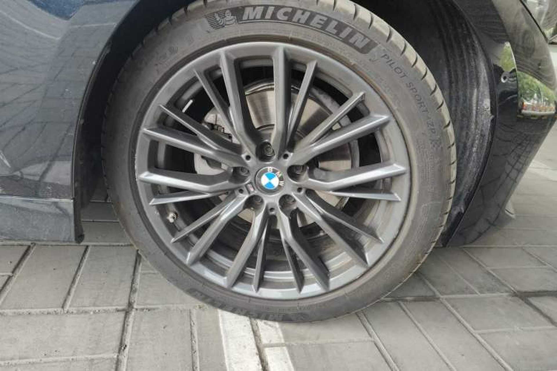 Used BMW 3 Series 2023 325i M Sport Night Edition Package Right Front Wheel Hub