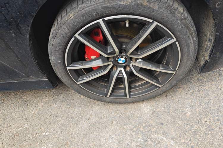 Used BMW 3 Series 2023 325Li M Sport Package Right Front Wheel Hub