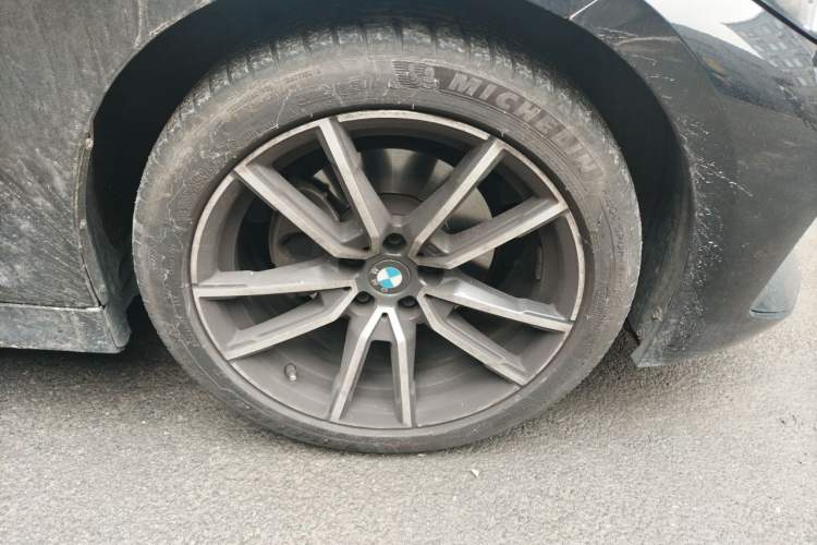 Used BMW 3 Series 2023 320Li M Sport Package Right Front Wheel Hub