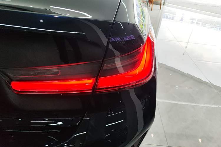 Used BMW 3 Series 2023 330i M Sport Night Edition Package Right Rear Taillight