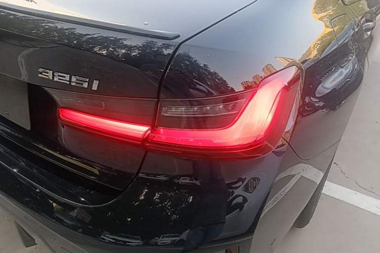 Used BMW 3 Series 2023 325i M Sport Night Edition Package Right Rear Taillight