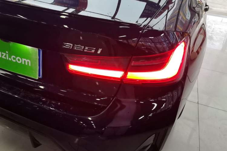 Used BMW 3 Series 2023 325i M Sport Night Edition Package Right Rear Taillight