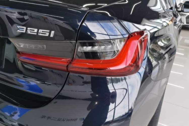 Used BMW 3 Series 2023 325i M Sport Night Edition Package Right Rear Taillight
