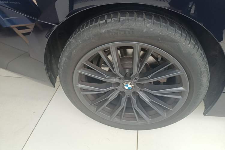Used BMW 3 Series 2023 325i M Sport Night Edition Package Right Rear Wheel Hub