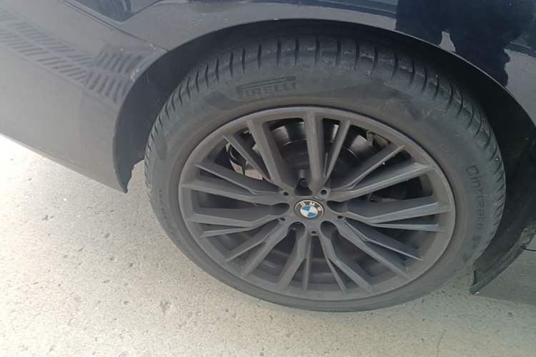 Used BMW 3 Series 2023 325i M Sport Night Edition Package Right Rear Wheel Hub