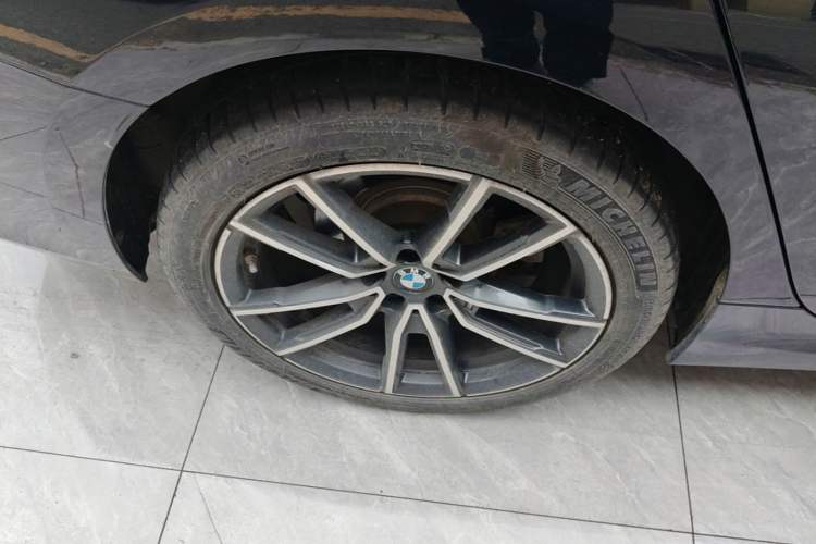 Used BMW 3 Series 2023 325Li M Sport Package Right Rear Wheel Hub