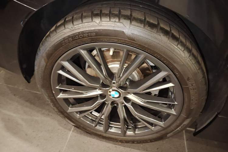 Used BMW 3 Series 2023 325Li M Sport Night Edition Package Right Rear Wheel Hub