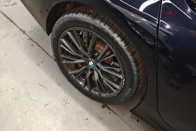 Used BMW 3 Series 2023 325Li M Sport Night Edition Package Right Rear Wheel Hub