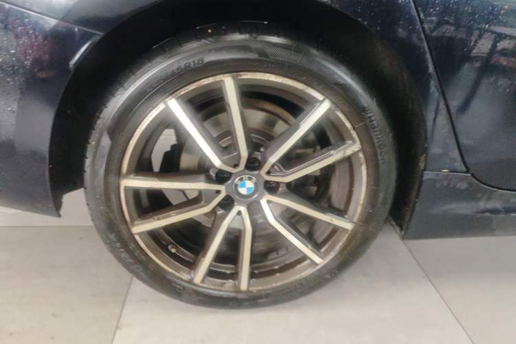 Used BMW 3 Series 2023 325Li M Sport Package Right Rear Wheel Hub