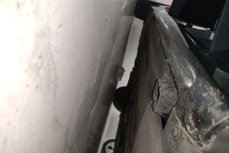 Used BMW 3 Series 2023 325Li M Sport Night Edition Package Right Side Sill