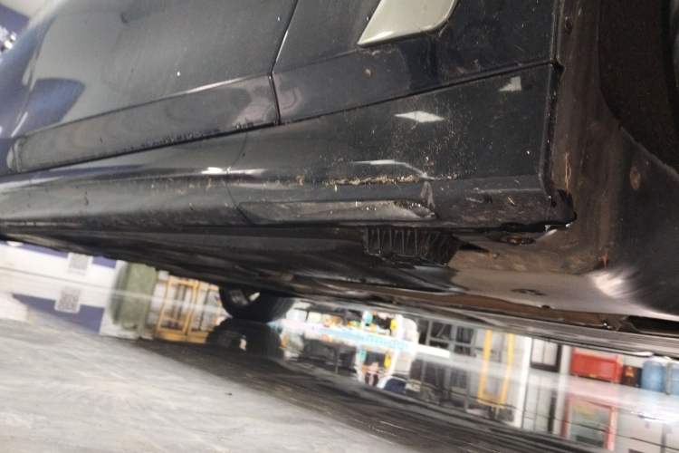 Used BMW 3 Series 2023 325Li xDrive M Sport Package Right Side Sill