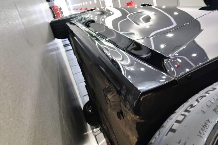 Used BMW 3 Series 2023 325i M Sport Night Edition Package Right Side Sill