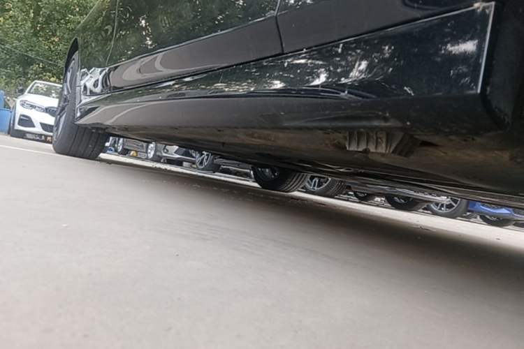Used BMW 3 Series 2023 325i M Sport Night Edition Package Right Side Sill