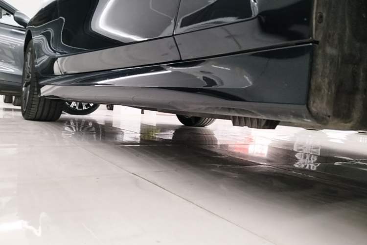 Used BMW 3 Series 2023 325i M Sport Night Edition Package Right Side Sill