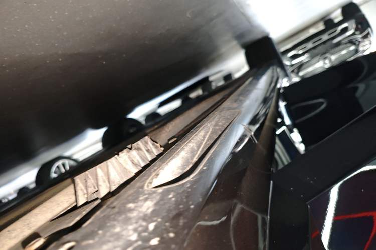 Used BMW 3 Series 2023 325Li M Sport Night Edition Package Right Side Sill