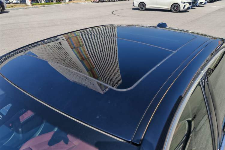 Used BMW 3 Series 2023 325Li M Sport Package Roof