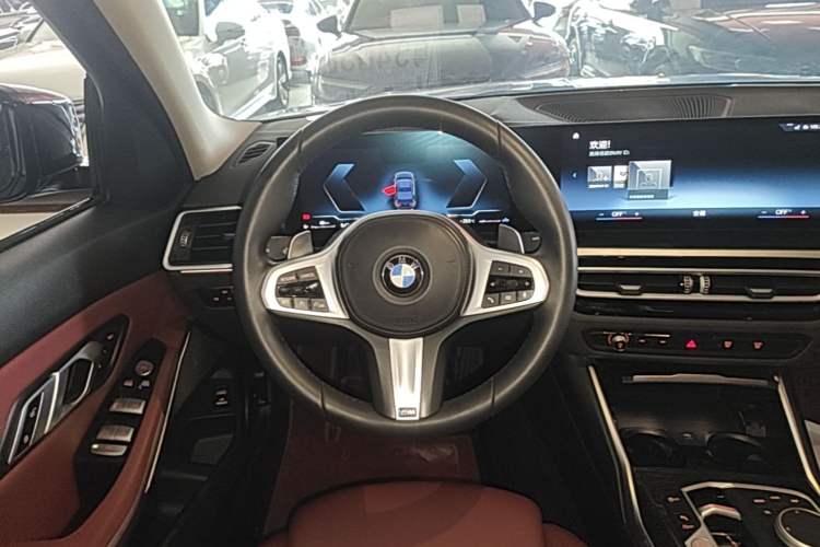Used BMW 3 Series 2023 325Li M Sport Package Steering Wheel