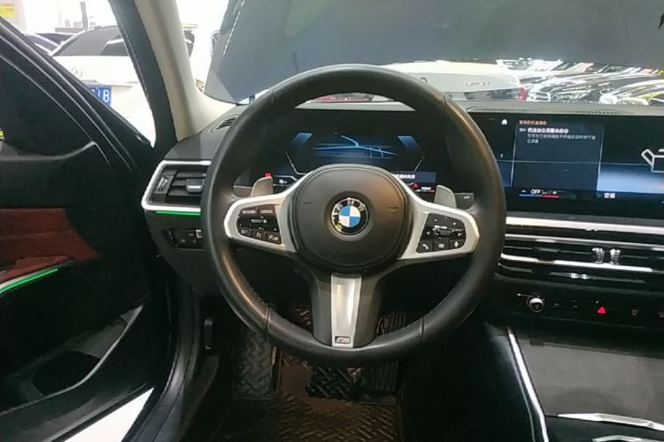 Used BMW 3 Series 2023 325i M Sport Package Steering Wheel