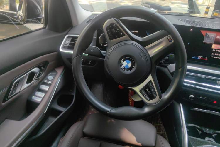 Used BMW 3 Series 2023 325Li xDrive M Sport Package Steering Wheel