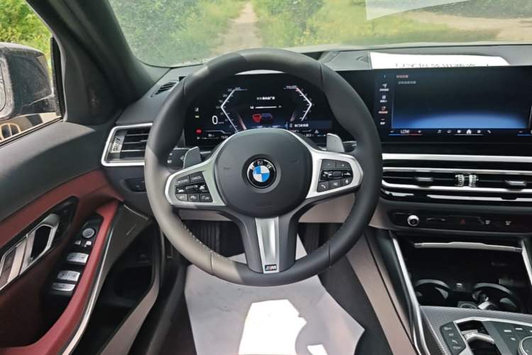 Used BMW 3 Series 2023 330Li M Sport Night Edition Package Steering Wheel