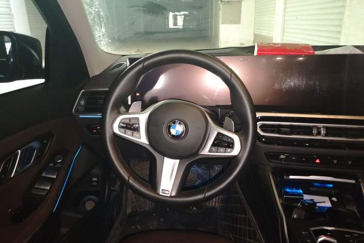Used BMW 3 Series 2023 325Li M Sport Package Steering Wheel