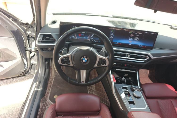 Used BMW 3 Series 2023 325i M Sport Package Steering Wheel