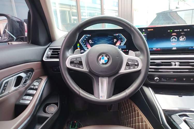 Used BMW 3 Series 2023 320Li M Sport Package Steering Wheel