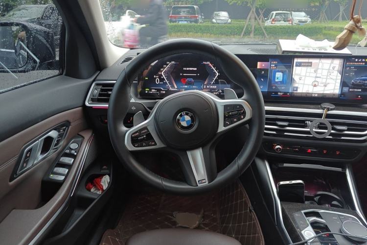 Used BMW 3 Series 2023 325Li M Sport Package Steering Wheel