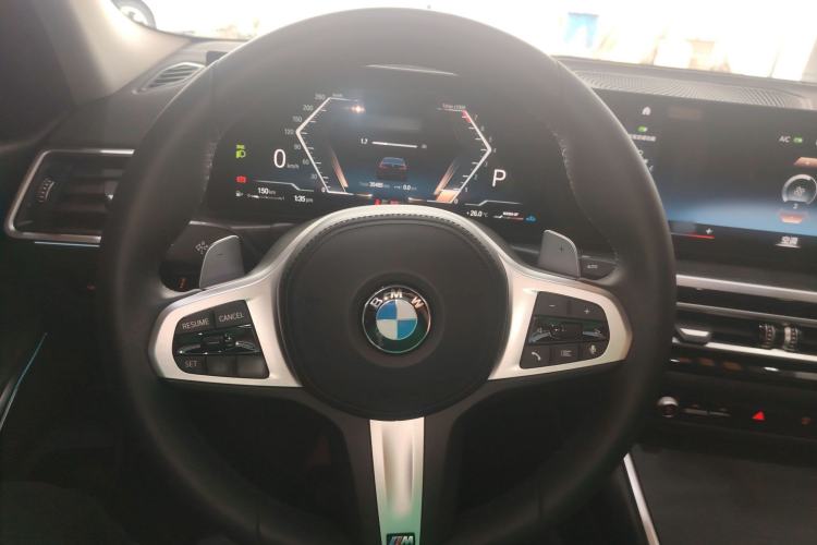 Used BMW 3 Series 2023 325i M Sport Package Steering Wheel
