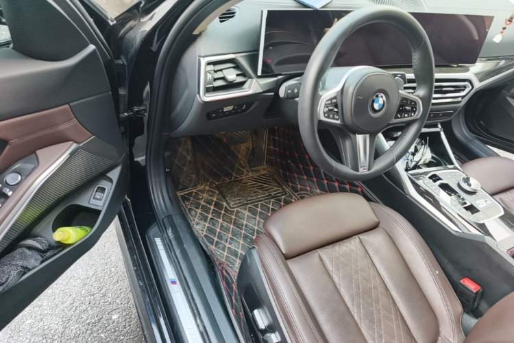 Used BMW 3 Series 2023 325Li M Sport Package Steering Wheel