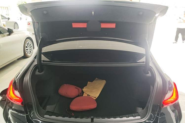 Used BMW 3 Series 2023 330i M Sport Night Edition Package Trunk