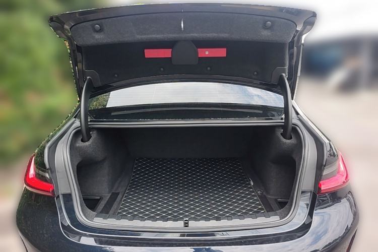 Used BMW 3 Series 2023 325i M Sport Package Trunk