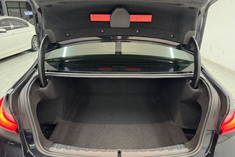 Used BMW 3 Series 2023 325i M Sport Night Edition Package Trunk