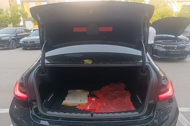 Used BMW 3 Series 2023 325i M Sport Night Edition Package Trunk