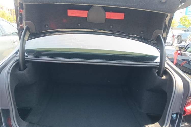 Used BMW 3 Series 2023 325i M Sport Package Trunk