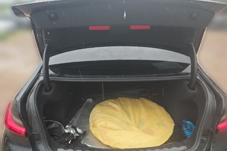Used BMW 3 Series 2023 320Li M Sport Package Trunk