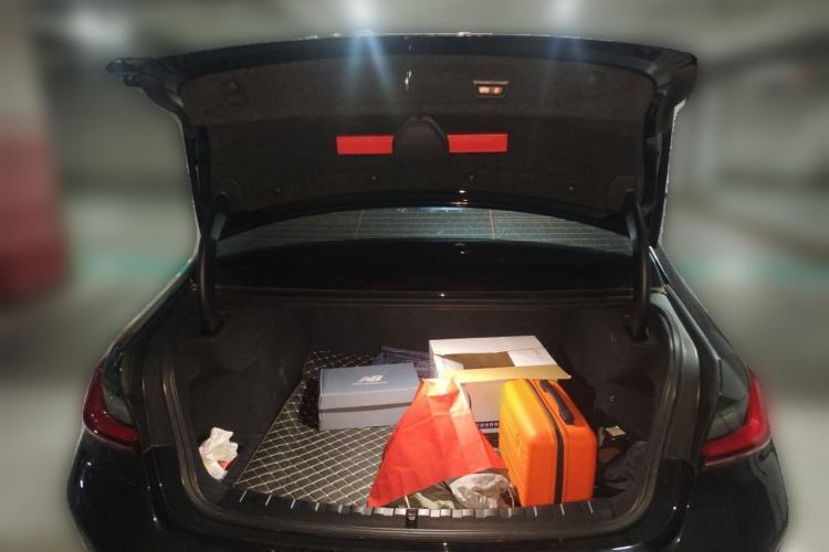 Used BMW 3 Series 2023 325Li M Sport Package Trunk