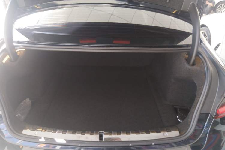 Used BMW 3 Series 2023 325Li M Sport Night Edition Package Trunk