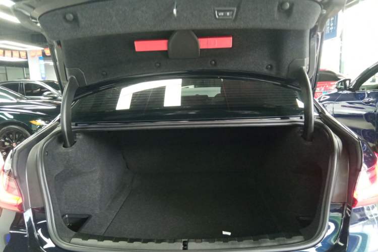 Used BMW 3 Series 2023 325Li M Sport Night Edition Package Trunk