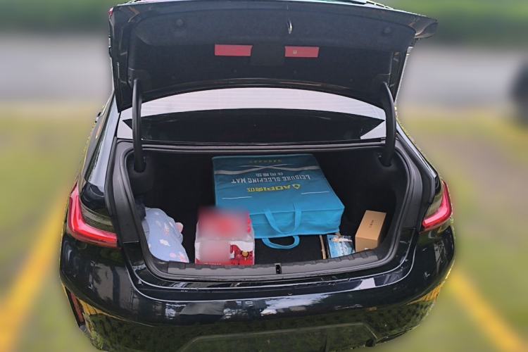 Used BMW 3 Series 2023 325i M Sport Night Edition Package Trunk