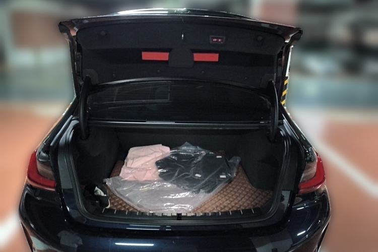 Used BMW 3 Series 2023 325Li M Sport Package Trunk