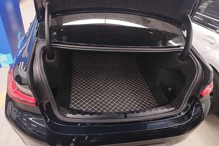 Used BMW 3 Series 2023 325Li M Sport Night Edition Package Trunk